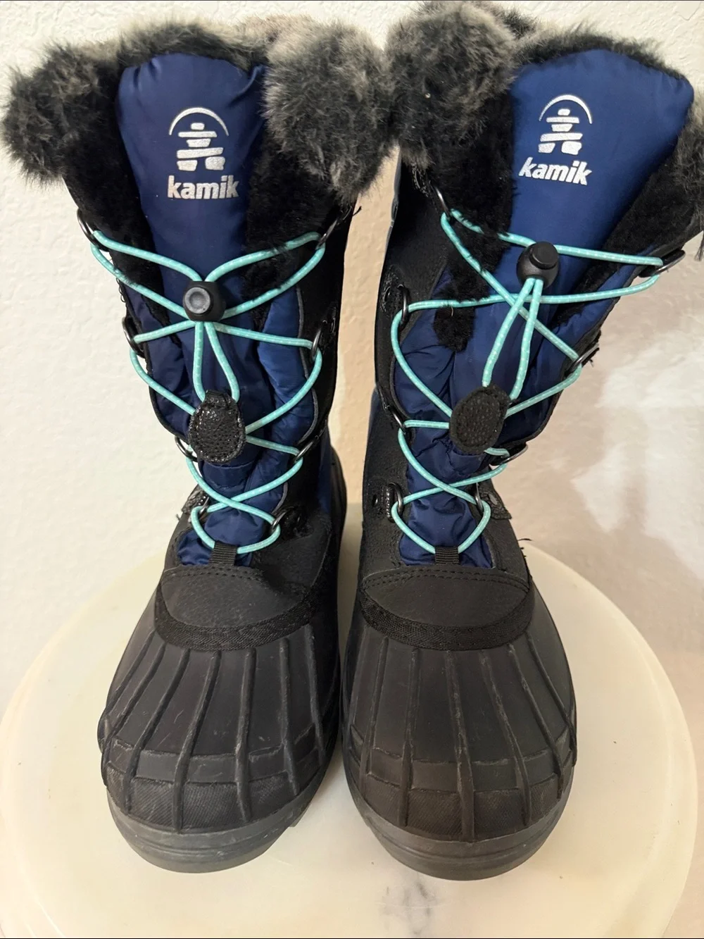 Kamik Unisex Winter Navy Boots Black Shell & Turq. Laces Size 7 men 8.5-9 women
